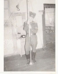1a274318