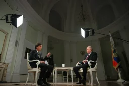 Полная версия интервью Путина Карлсону